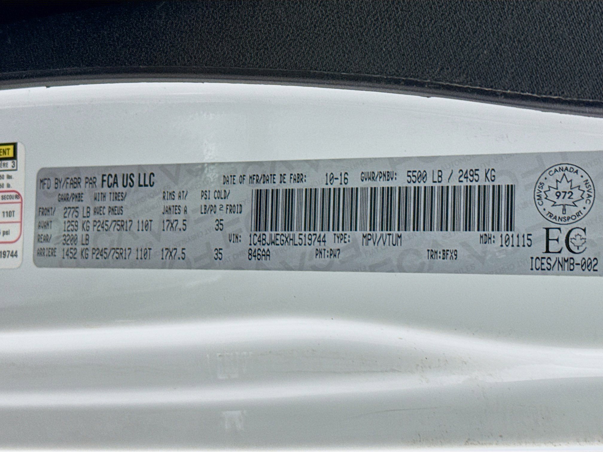 Used 2017 Jeep Wrangler 75th Anniversary image 63