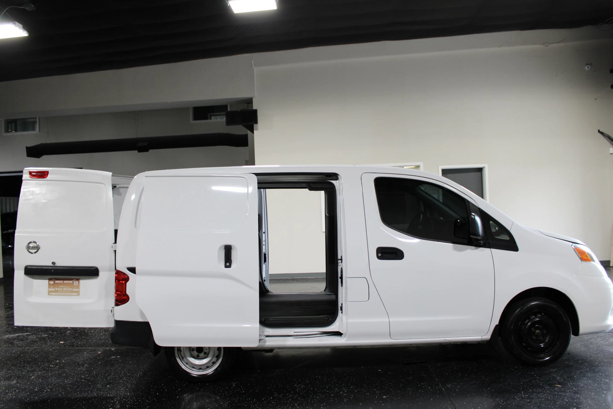 Used 2021 Nissan NV200 S FWD image 21