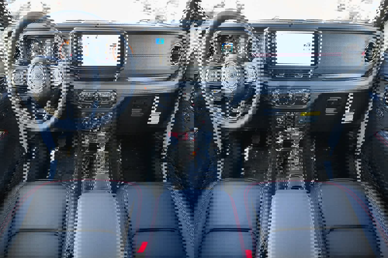 New 2025 Jeep Wrangler Unlimited Rubicon image 13