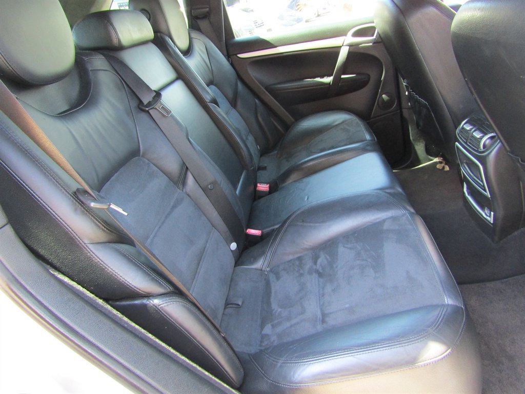 Used 2010 Porsche Cayenne GTS AWD/4WD image 6