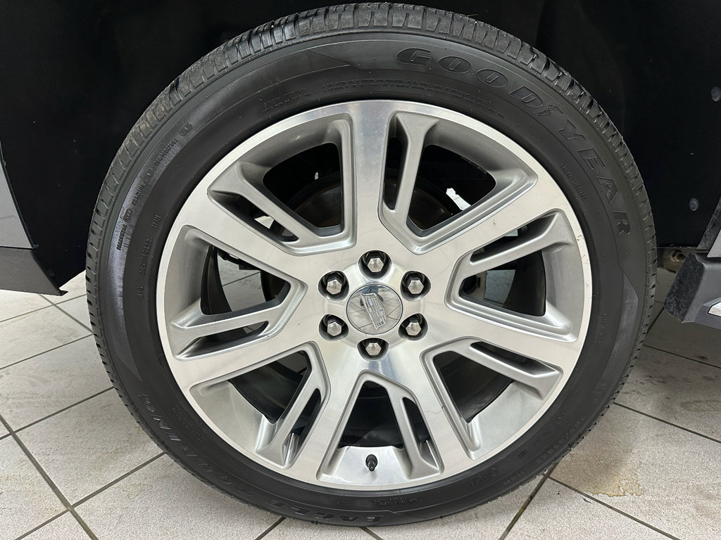 Used 2020 Cadillac Escalade Luxury image 15