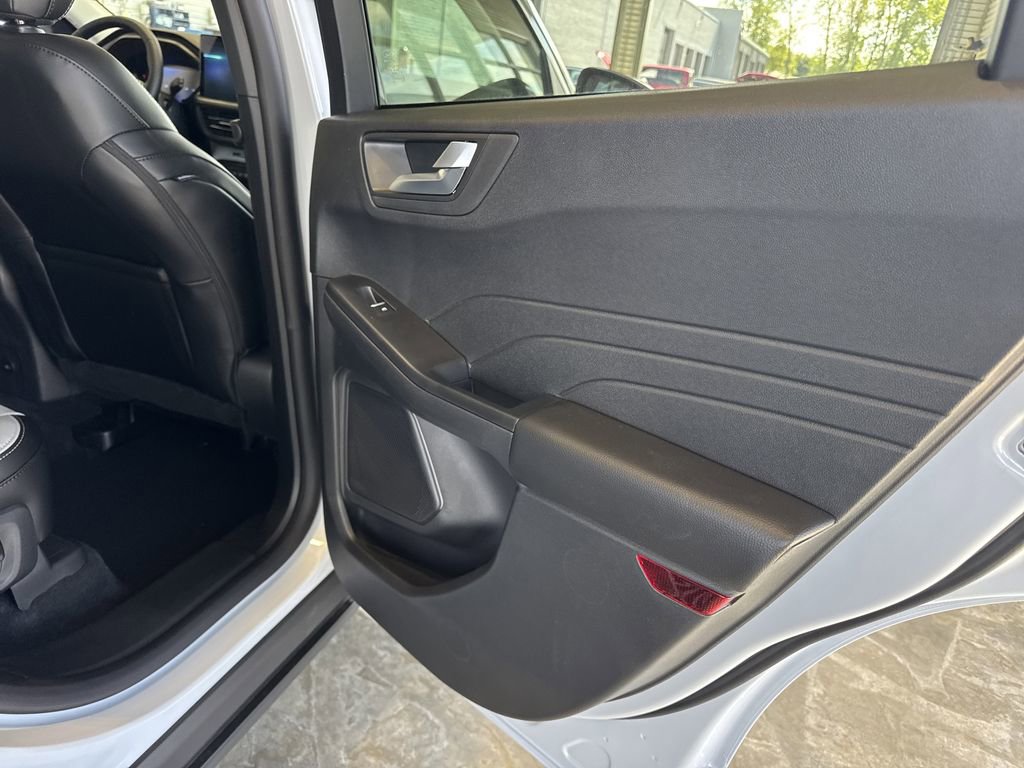 New 2026 Ford Escape SE image 14