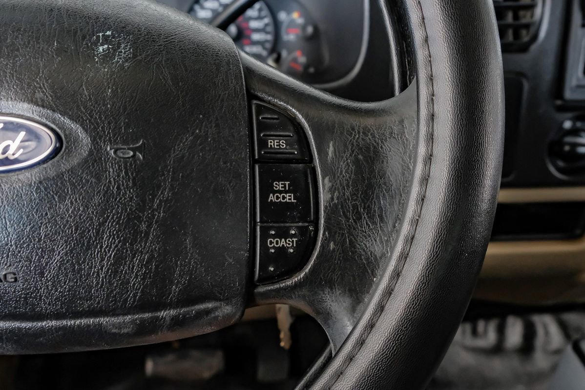 Used 2005 Ford F250 XL image 17