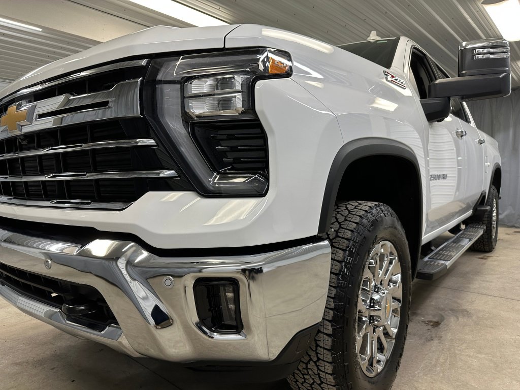 Certified 2026 Chevrolet Silverado 2500 LTZ w/ LTZ Premium Package image 38