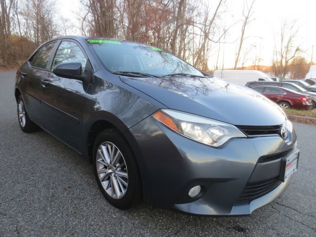 Used 2014 Toyota Corolla LE FWD image 2