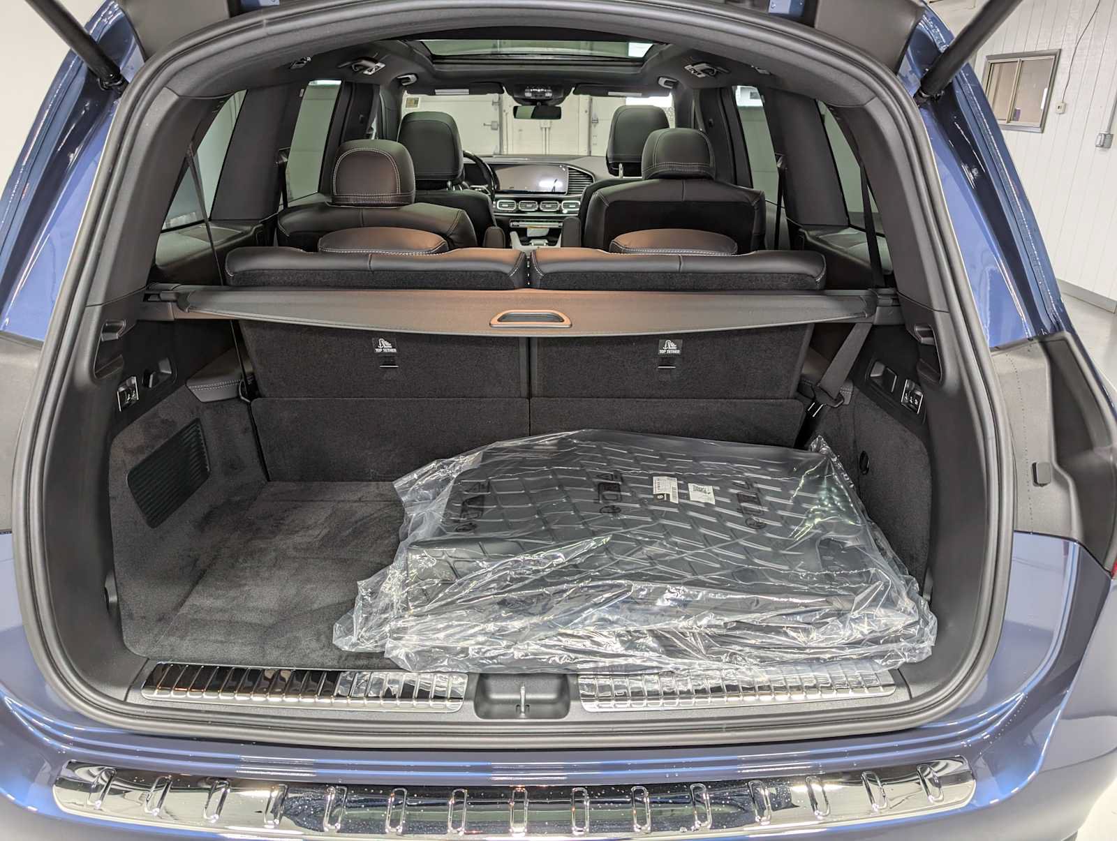 New 2026 Mercedes-Benz GLS 450 4MATIC image 7