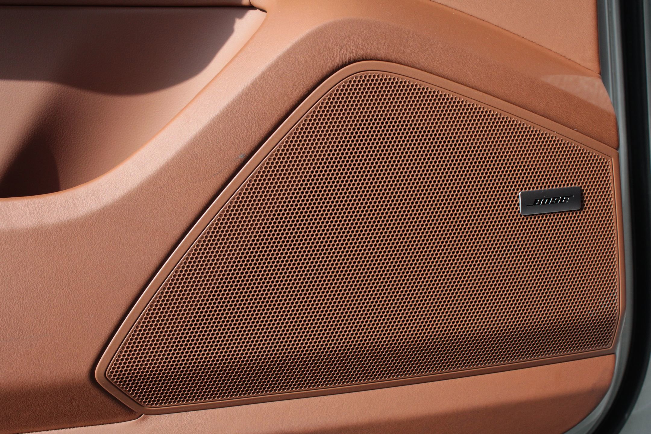 Certified 2023 Porsche Cayenne Platinum Edition image 15