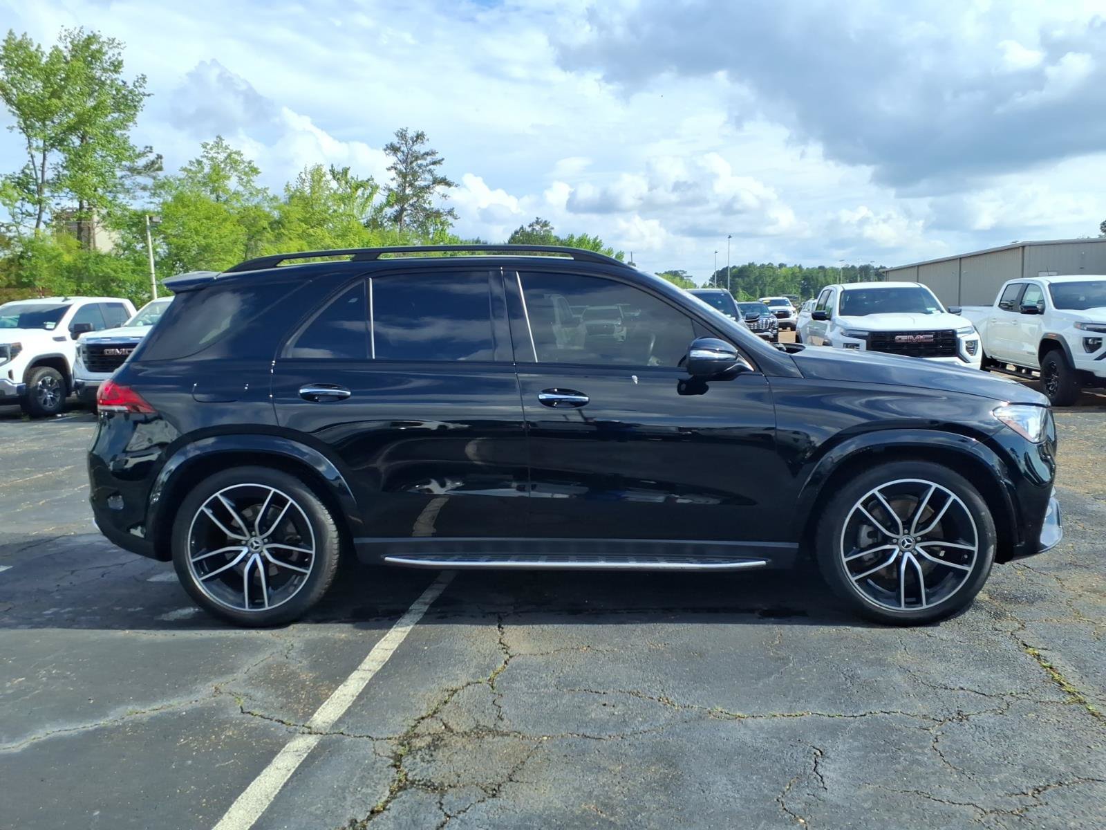 Used 2021 Mercedes-Benz GLE 580 4MATIC image 3