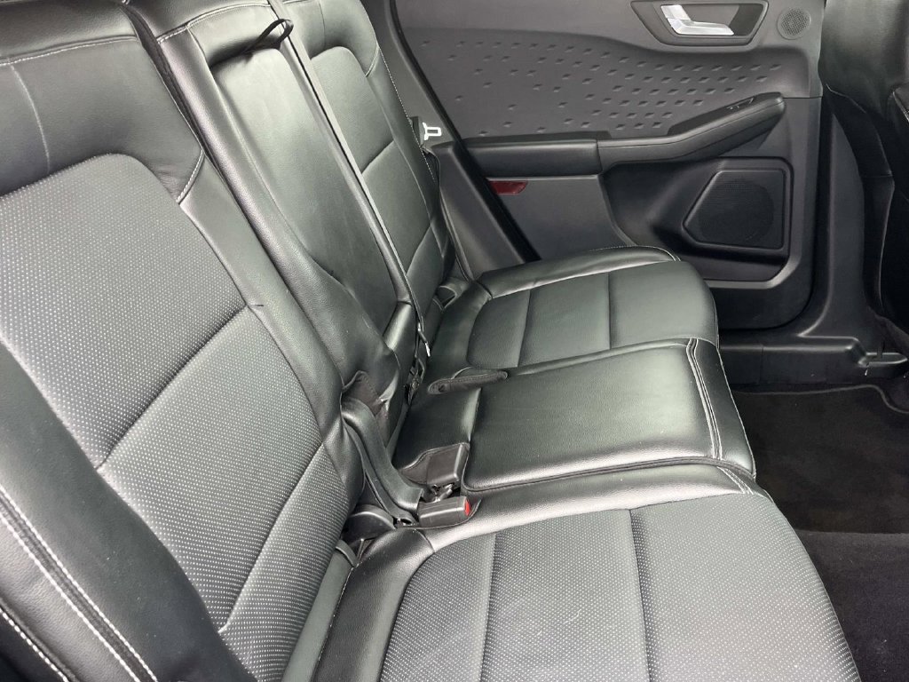 Used 2020 Ford Escape Titanium AWD/4WD image 24
