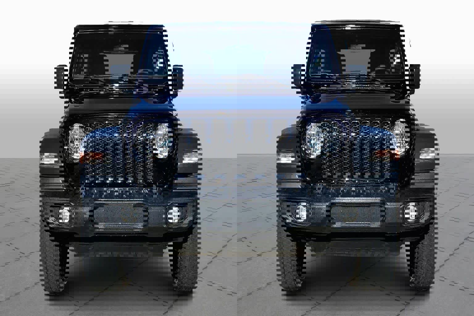 Used 2023 Jeep Wrangler Unlimited Sport image 4