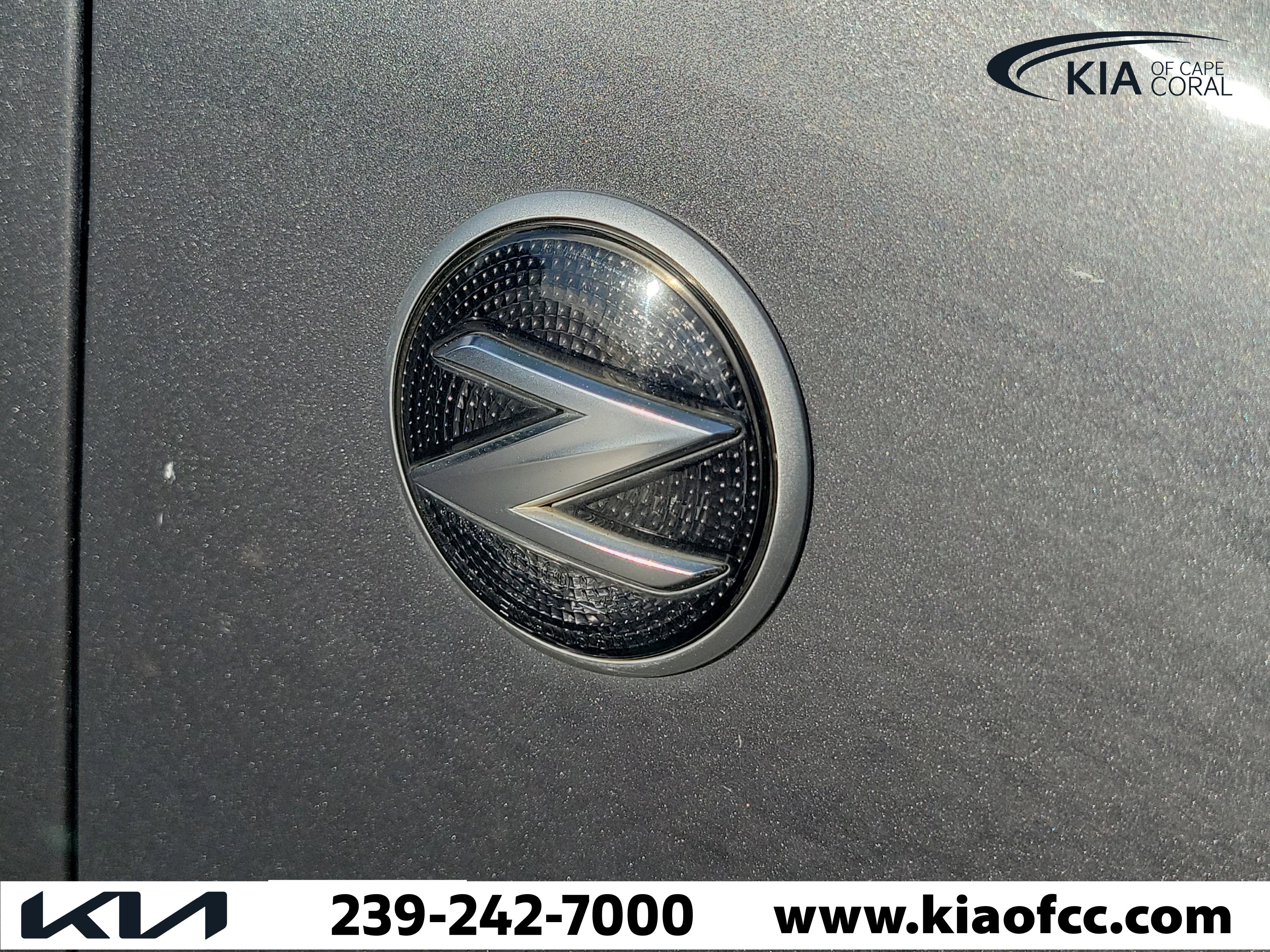 Used 2014 Nissan 370Z Touring w/ Sport Package RWD image 6