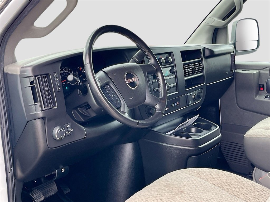 Used 2023 GMC Savana 2500 w/ Driver Convenience Package image 9