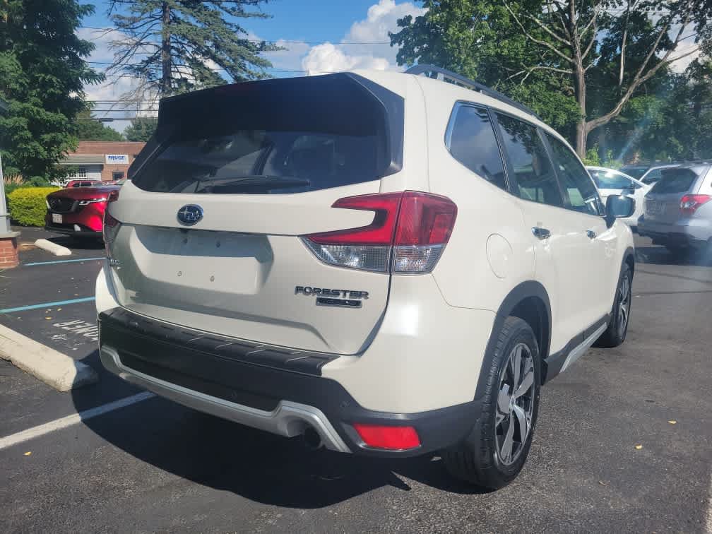 Used 2019 Subaru Forester Touring AWD/4WD image 3