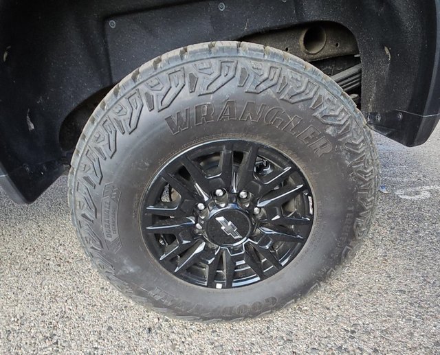 Certified 2025 Chevrolet Silverado 2500 ZR2 w/ Technology Package image 7