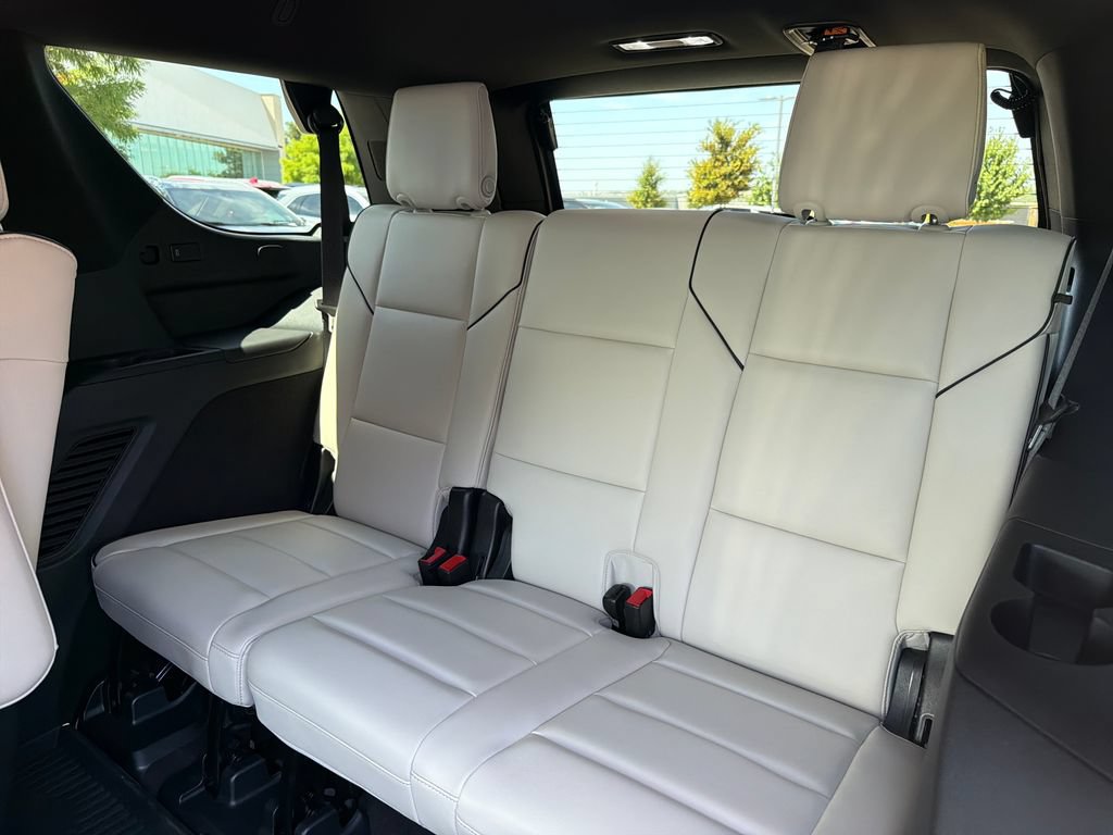 Used 2023 Cadillac Escalade Sport w/ LPO, ONYX Package AWD/4WD image 40