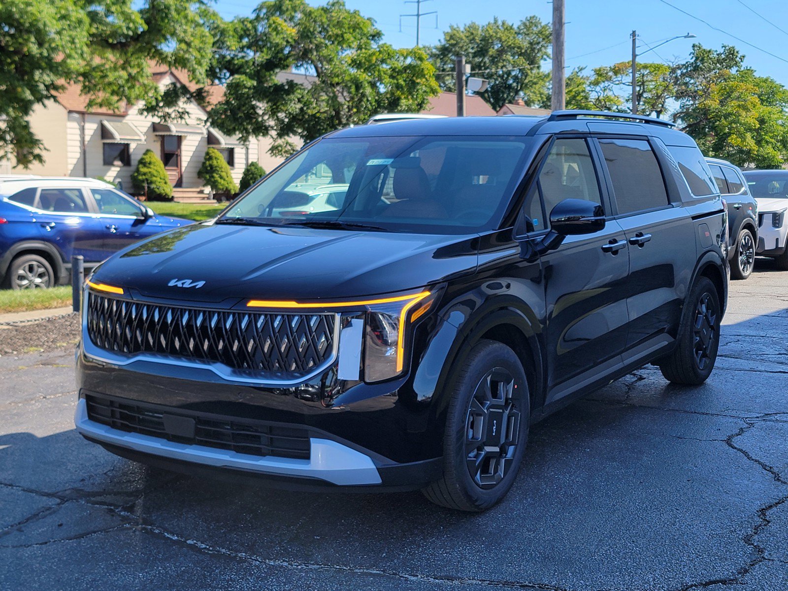 New 2026 Kia Carnival EX image 9