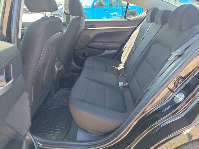 Used 2020 Hyundai Elantra SE w/ Cargo Package (C1) FWD image 12