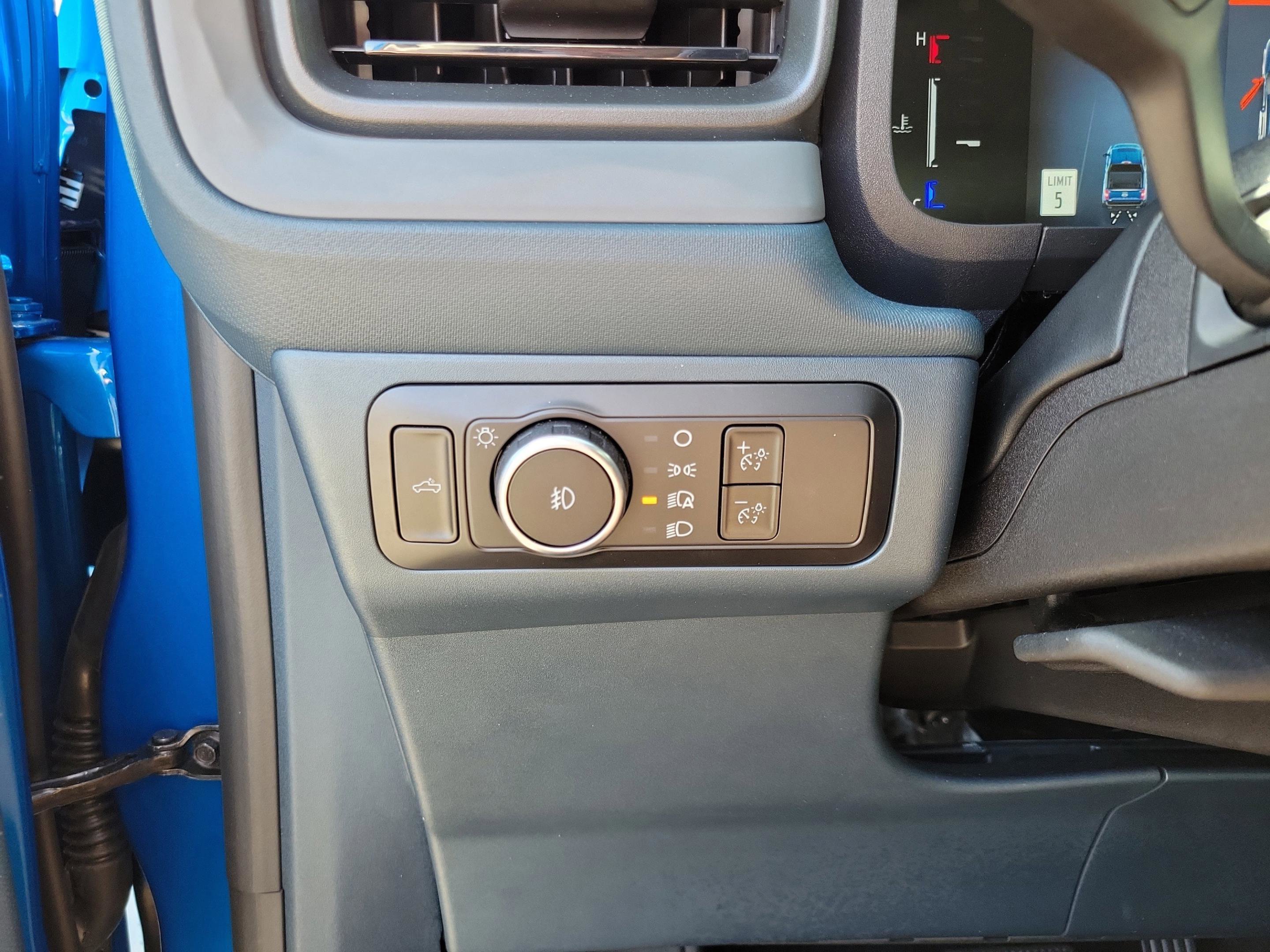 Certified 2025 Ford Maverick Lobo image 22