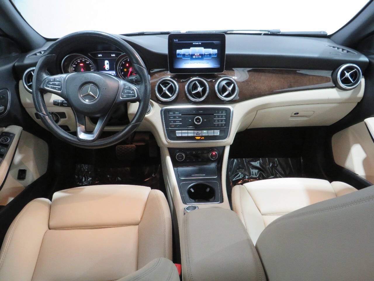 Used 2018 Mercedes-Benz CLA 250 4MATIC image 15