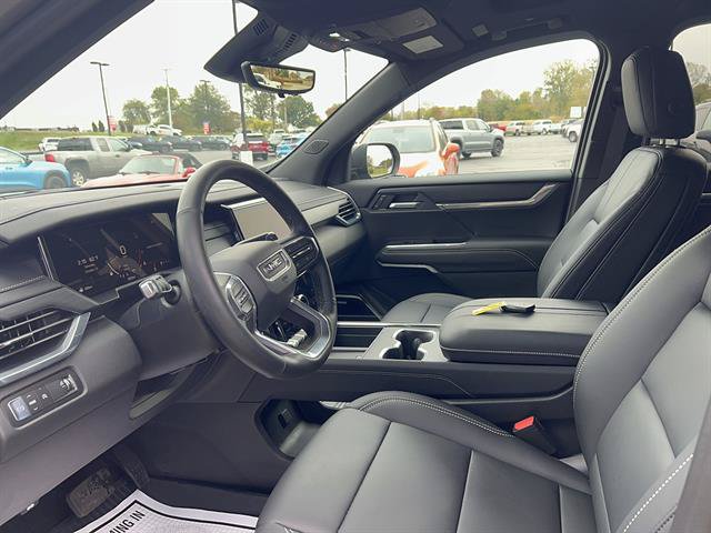 Used 2026 GMC Acadia Elevation w/ Elevation Premium Package FWD image 13