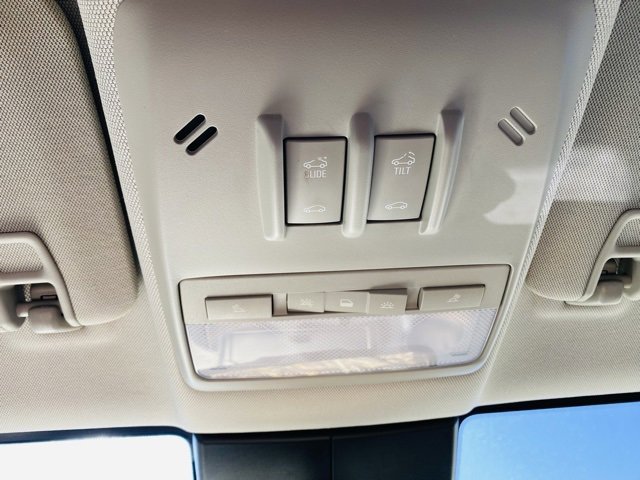 Used 2016 Chevrolet Trax LT w/ LT Sun and Sound Package image 36