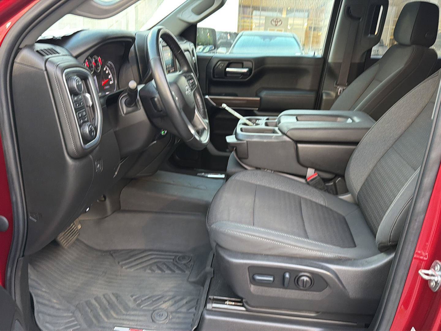 Used 2022 Chevrolet Silverado 1500 RST AWD/4WD image 10