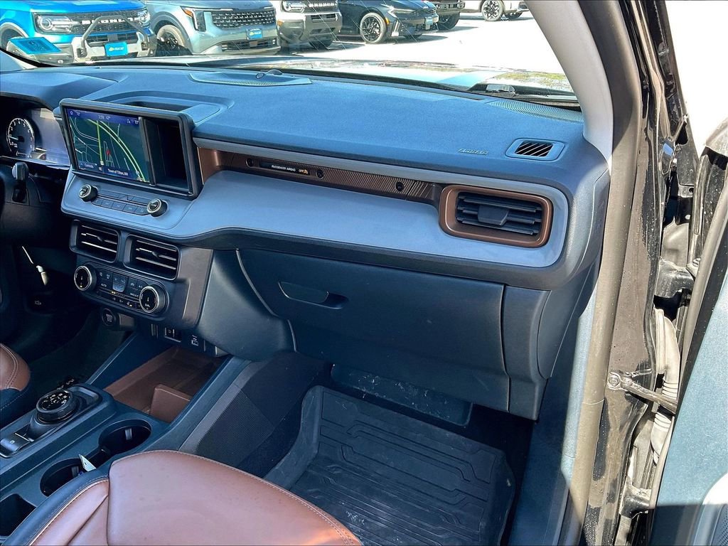 Used 2023 Ford Maverick Lariat w/ Lariat Luxury Package image 12