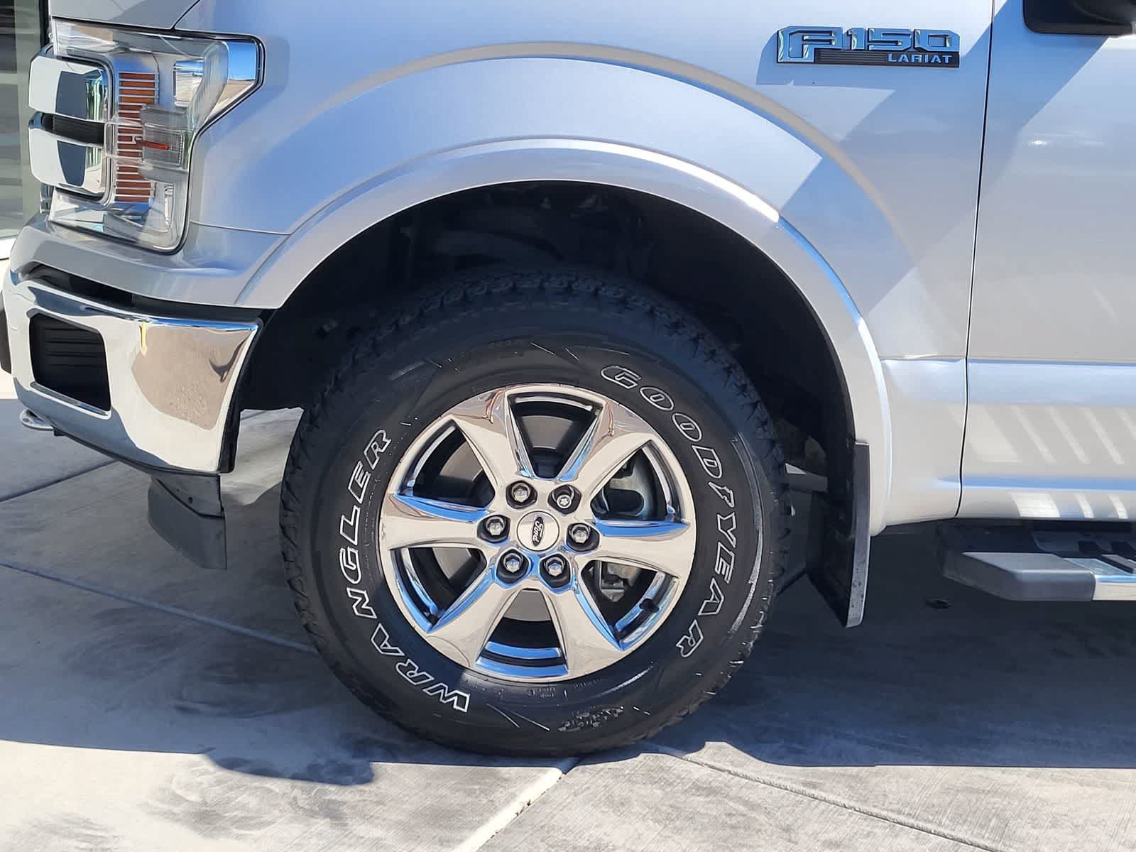 Used 2019 Ford F150 Lariat w/ Equipment Group 502A Luxury AWD/4WD image 8
