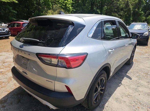 Used 2020 Ford Escape SE FWD image 12