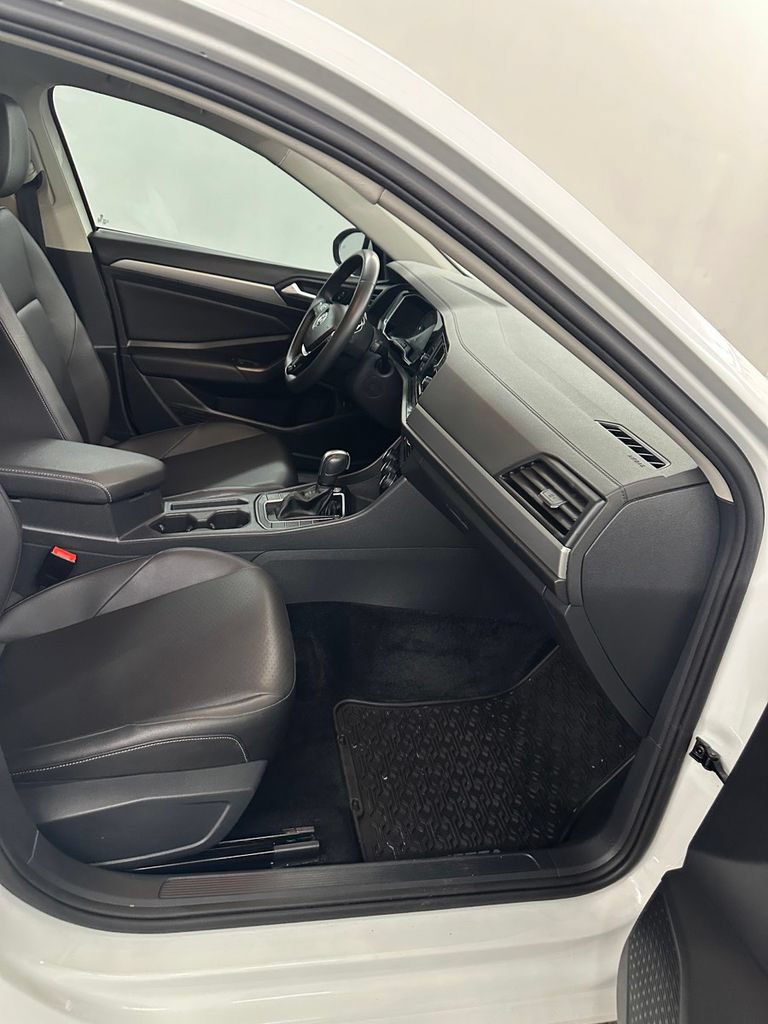 Used 2020 Volkswagen Jetta SE FWD image 35