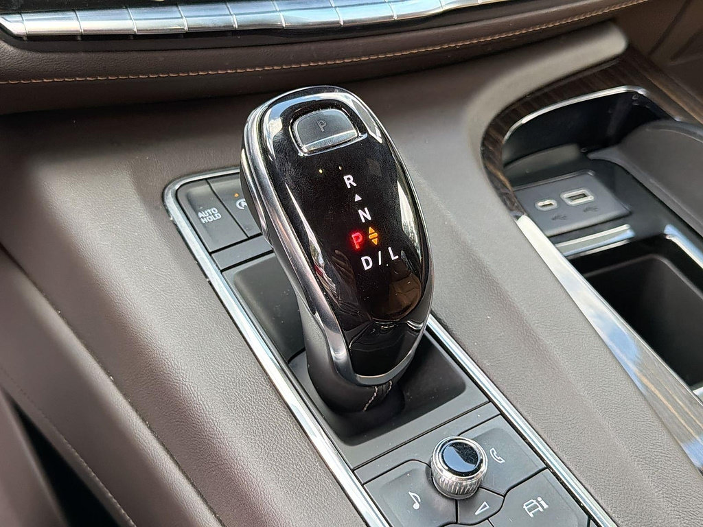 Used 2022 Cadillac Escalade ESV Sport w/ Touring Package AWD/4WD image 12