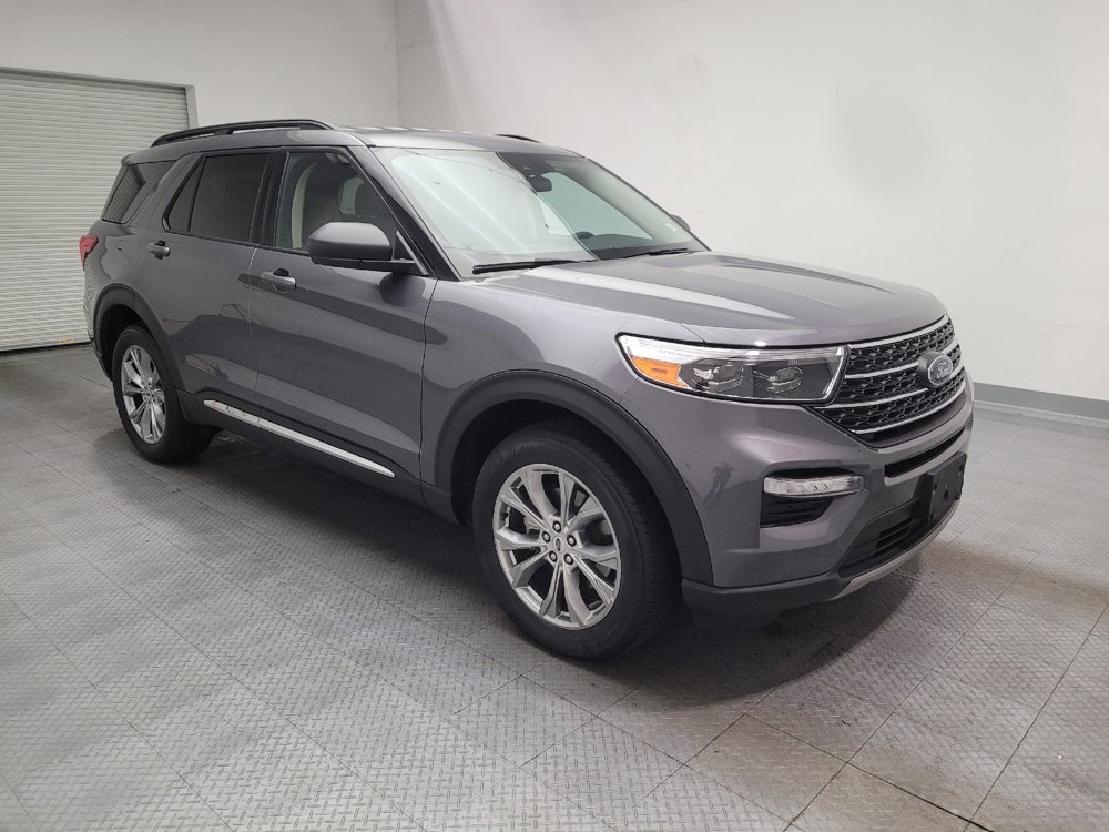 Used 2022 Ford Explorer XLT w/ Equipment Group 202A AWD/4WD image 13