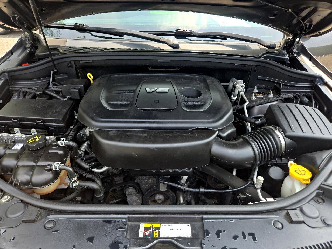 Used 2017 Jeep Grand Cherokee Limited image 16
