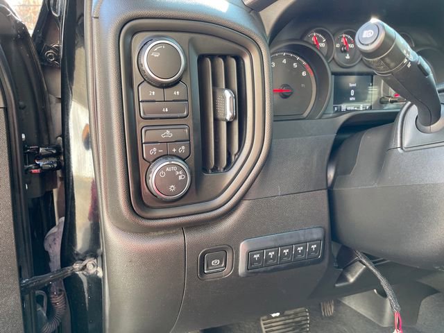 Used 2024 Chevrolet Silverado 2500 Custom image 26