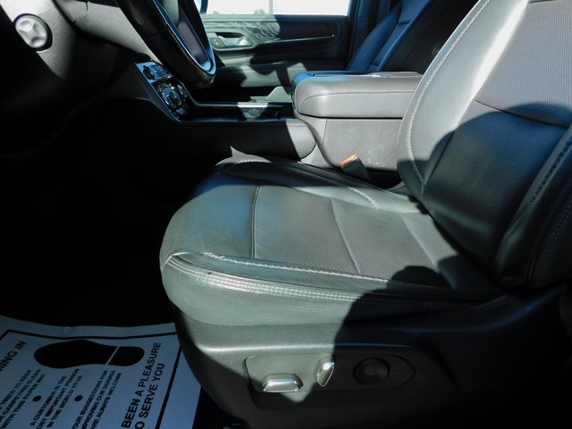 Used 2023 GMC Yukon XL Denali image 25