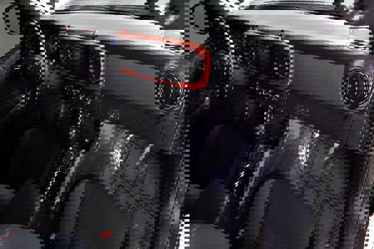 Used 2019 Toyota Tacoma TRD Off-Road image 29