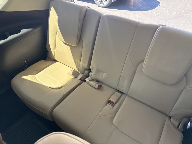 Used 2024 Nissan Armada Platinum w/ Captain's Chairs Package AWD/4WD image 18