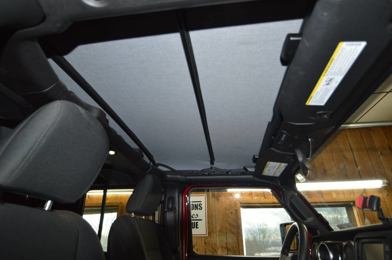 Used 2021 Jeep Gladiator Sport image 12