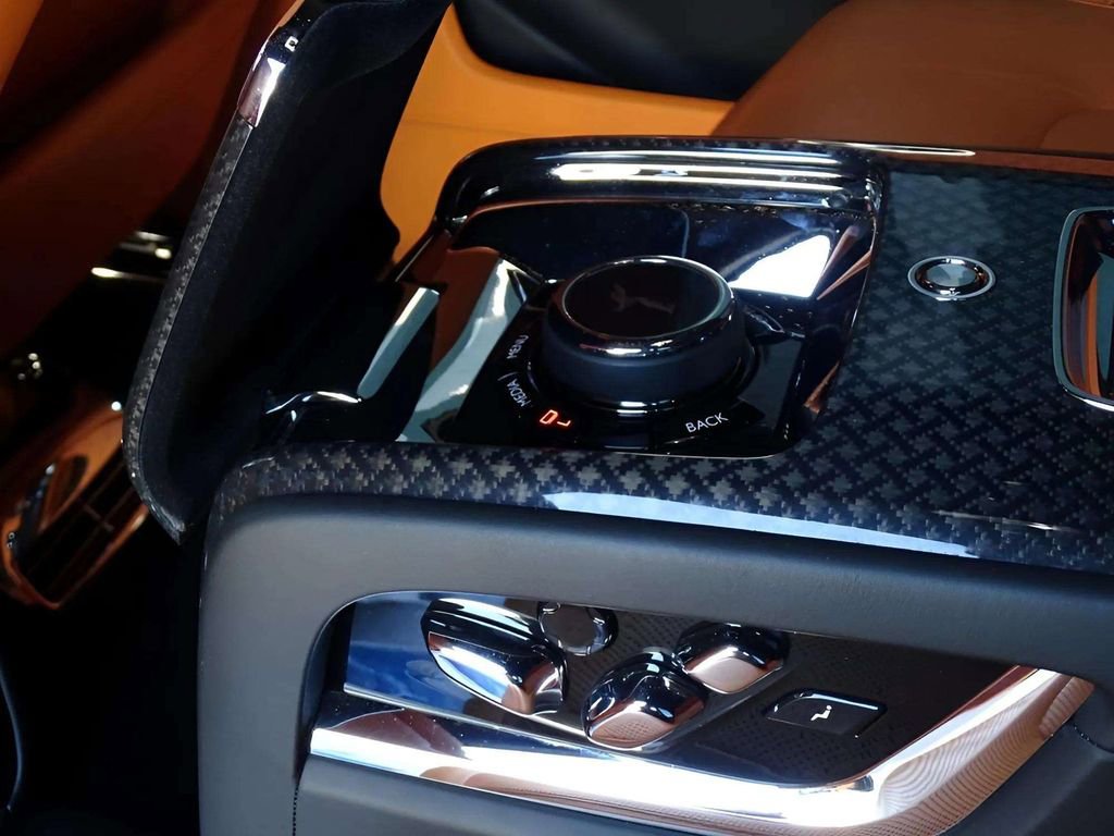 Certified 2023 Rolls-Royce Cullinan Black Badge w/ Driver's Package image 12