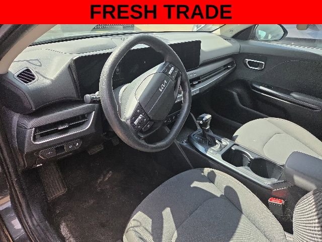 Used 2025 Kia K4 FWD image 5