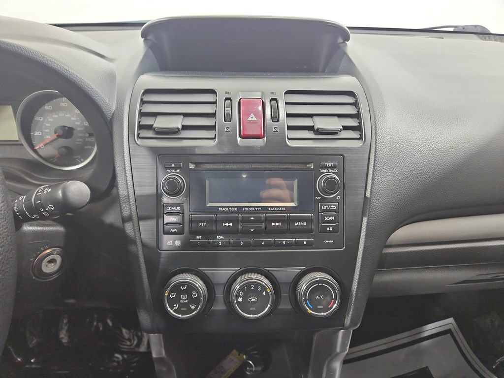 Used 2014 Subaru Forester 2.5i AWD/4WD image 19