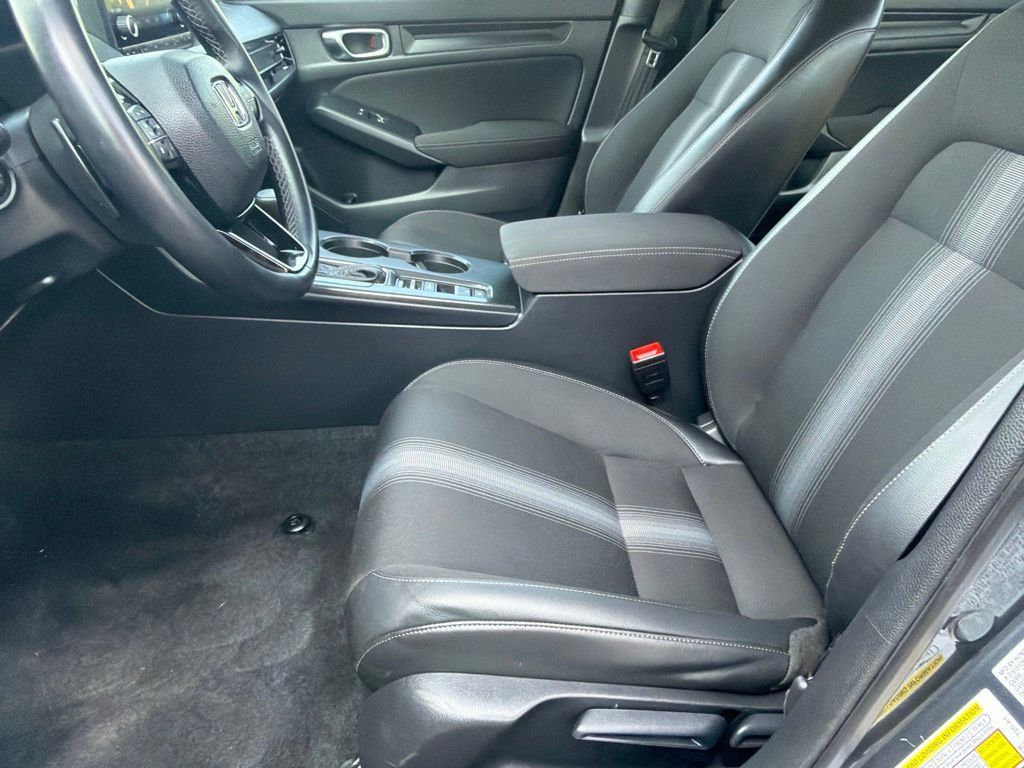 Used 2025 Honda Civic Sport image 11