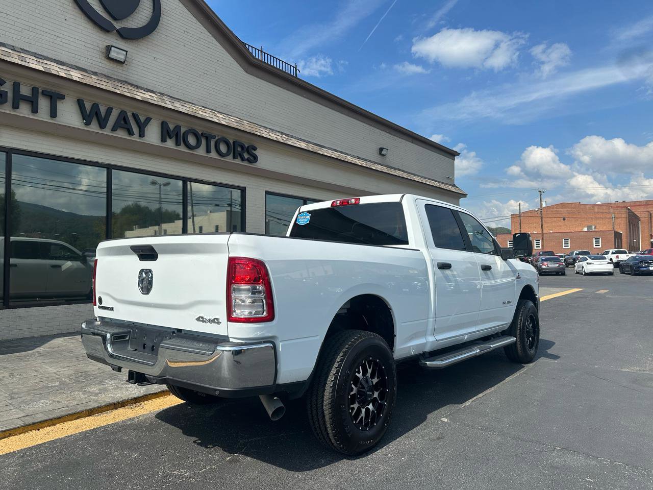Used 2023 RAM 2500 Big Horn w/ Level 1 Equipment Group AWD/4WD image 3