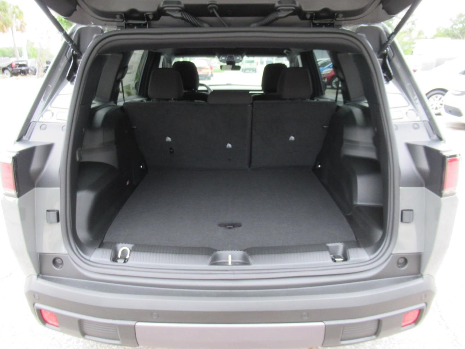 New 2026 Jeep Cherokee Laredo AWD/4WD image 33