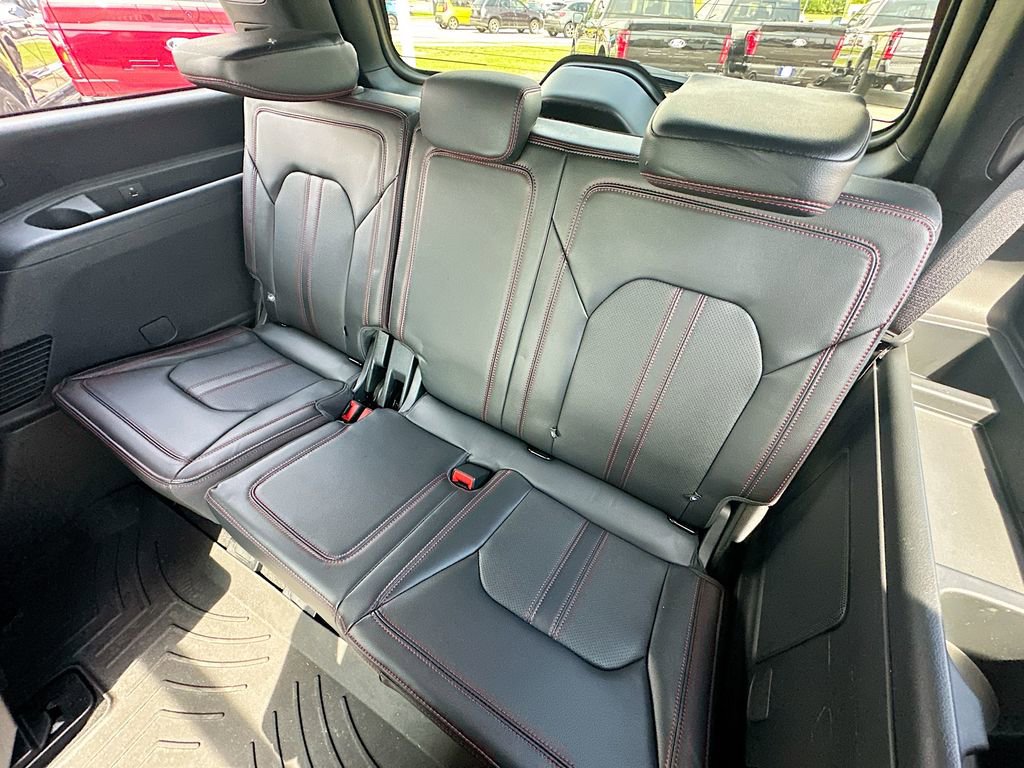 Certified 2024 Ford Expedition Limited RWD image 4