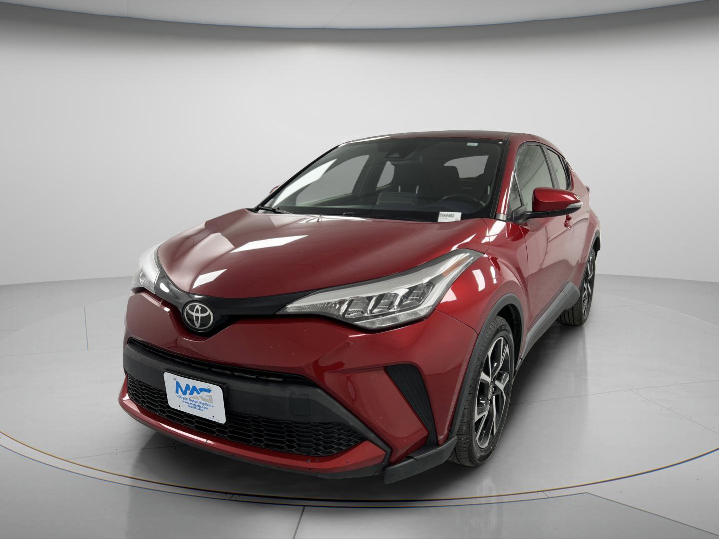 Used 2021 Toyota C-HR XLE FWD image 4