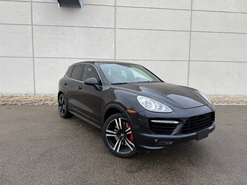 Used 2014 Porsche Cayenne Turbo S AWD/4WD image 15
