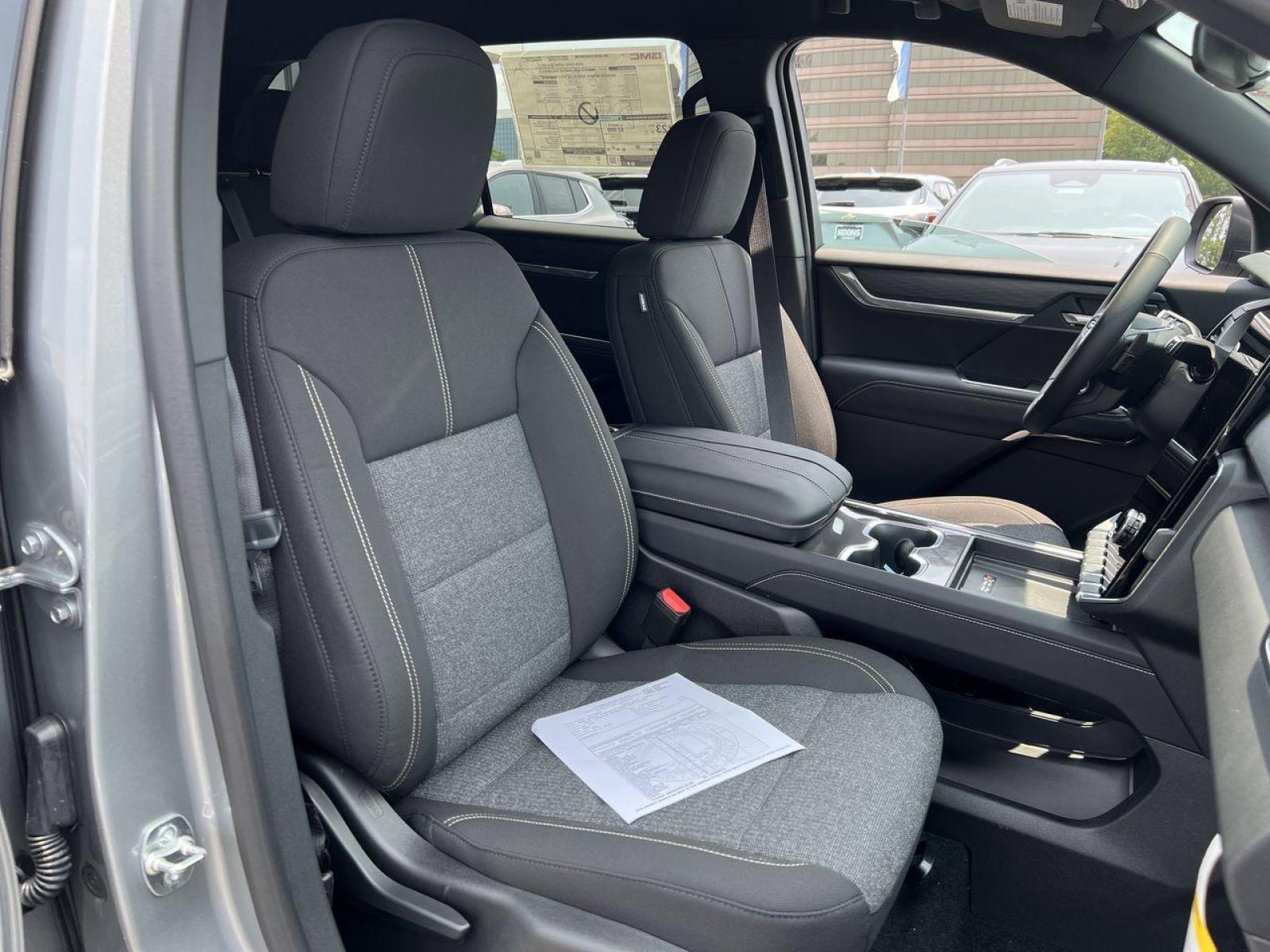 New 2025 GMC Acadia Elevation image 22