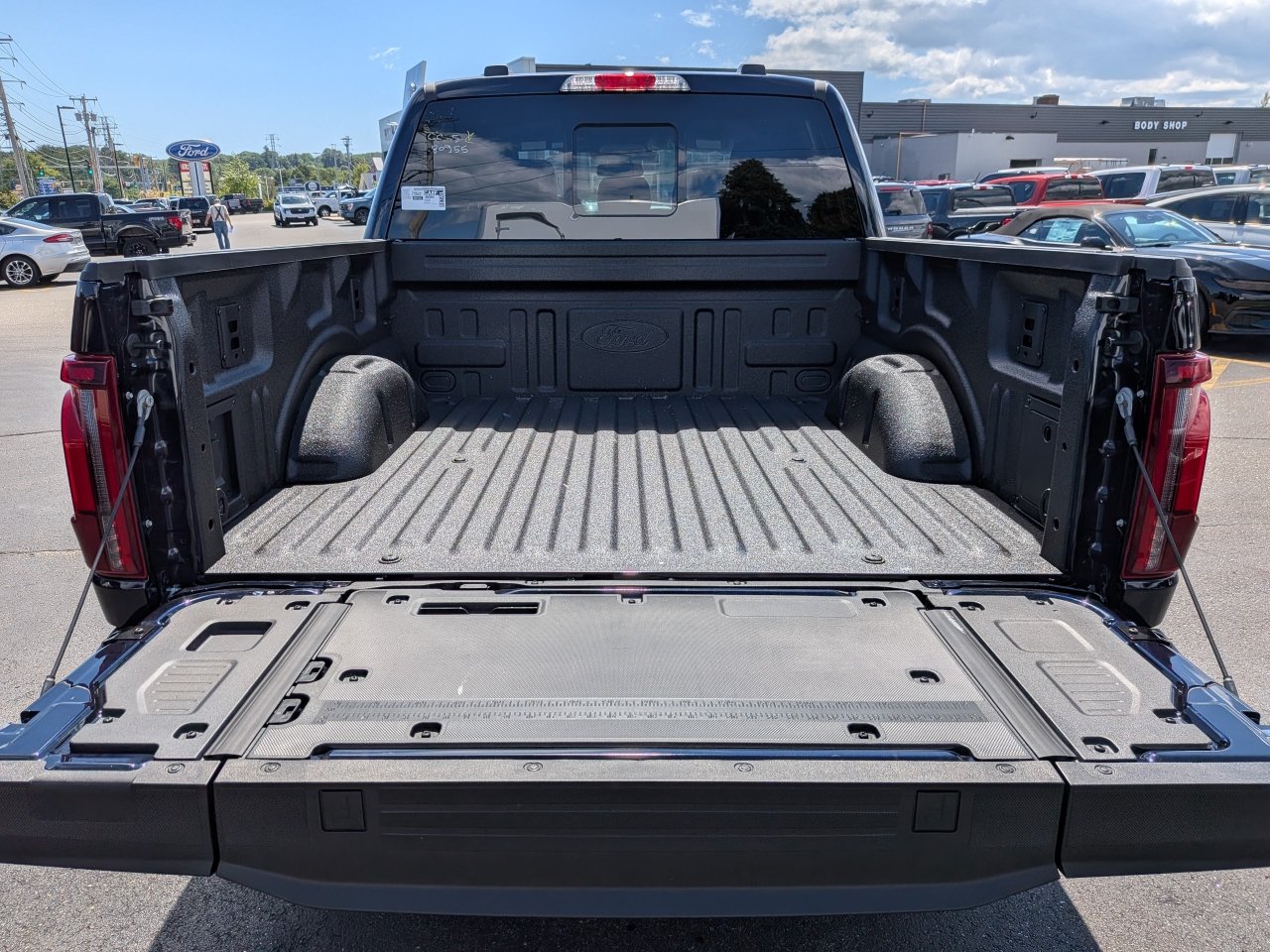 New 2026 Ford F150 Lariat w/ Equipment Group 502A High AWD/4WD image 12
