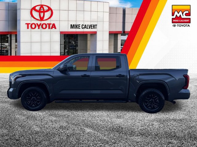 Used 2022 Toyota Tundra SR w/ SR Tow Package RWD image 3